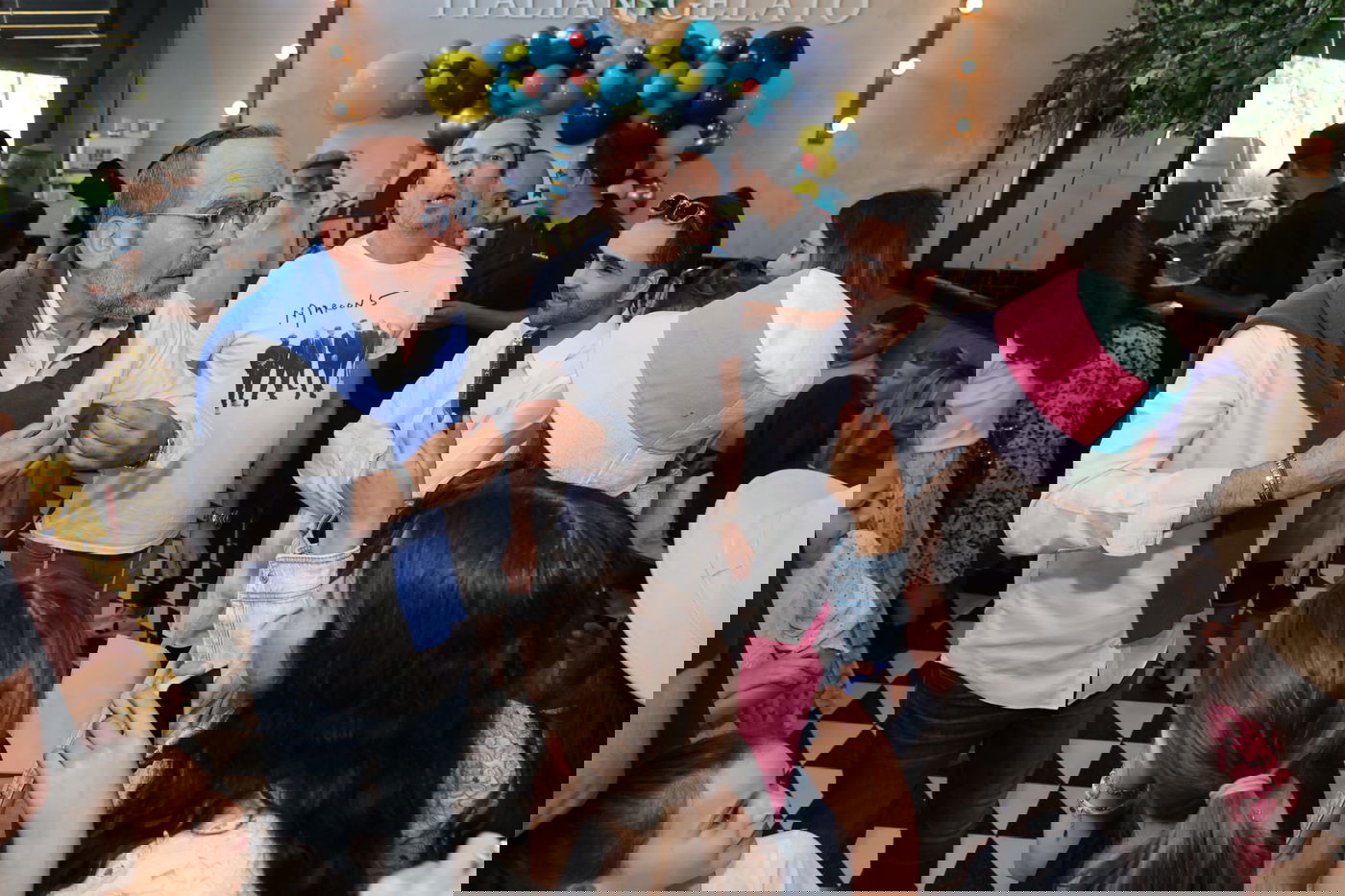 ישי לפידות השיק את "החברים של ישי", כולם התייצבו | צפו