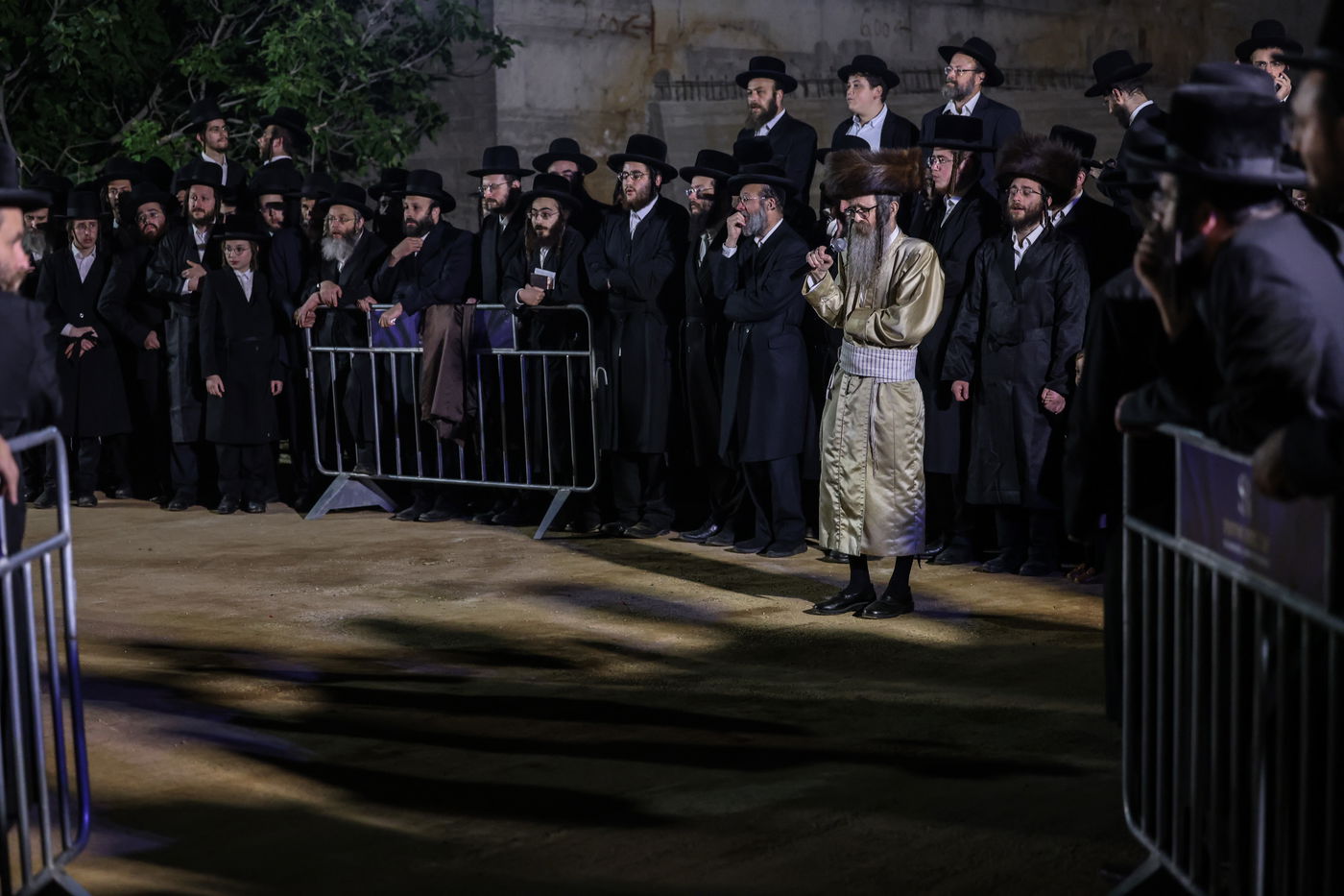 ההדלקה של המשפיע רבי נחמן בידרמן במירון | גלריה