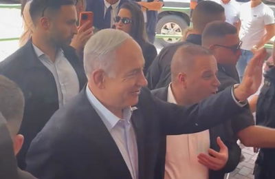 כאחד האדם. נתניהו באשקלון