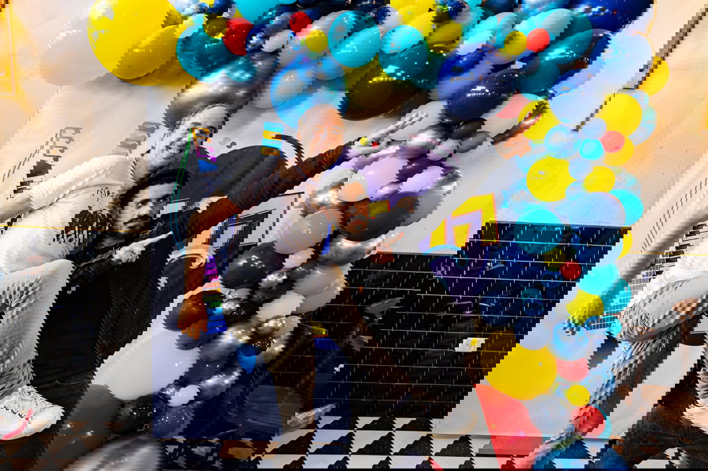 ישי לפידות השיק את "החברים של ישי", כולם התייצבו | צפו