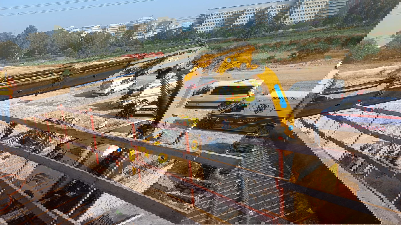 הזירה בבני ברק, הבוקר