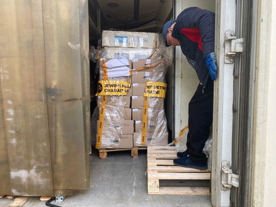 משאיות החלב שחורכות את אוקראינה לקראת חג השבועות