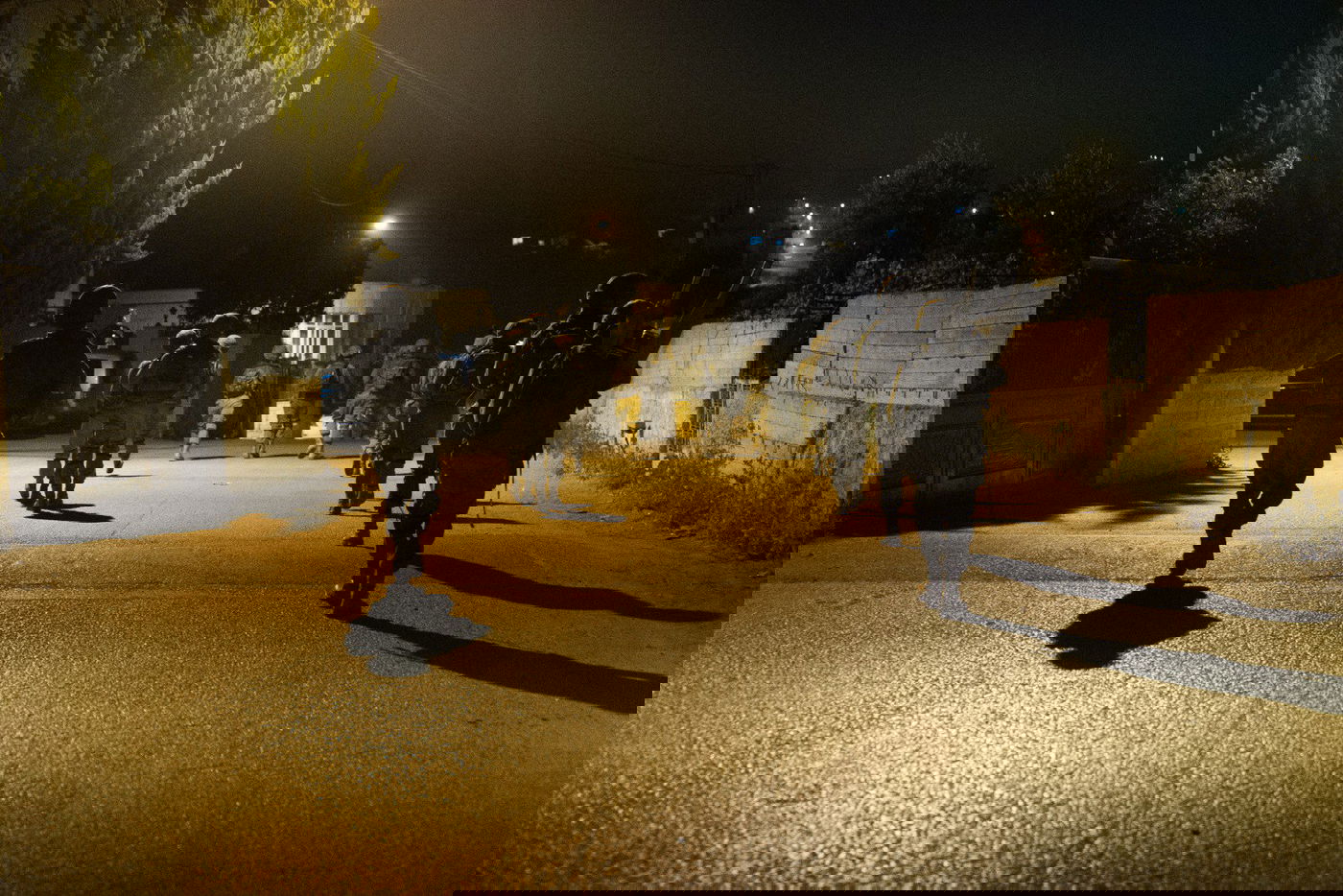 חמושים ירו לעבר מוצב צבאי; הכוח השיב בירי ופגע ברכבם