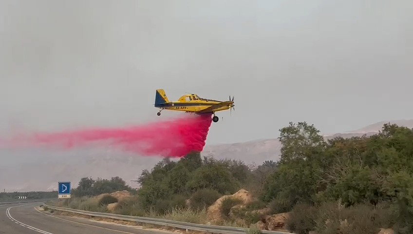 מטוס כיבוי סמוך לקיבוץ קליה