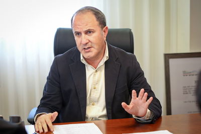 ראש העיר יחיאל לסרי