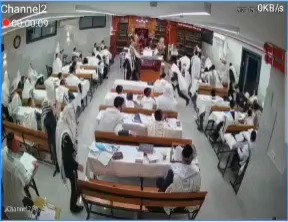 הבריחה מבית הכנסת