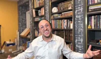 ליפא שמלצר חושף את הפגיעה שעבר בילדותו: "אני הילד שעבר ייסורים מאוד קשים"