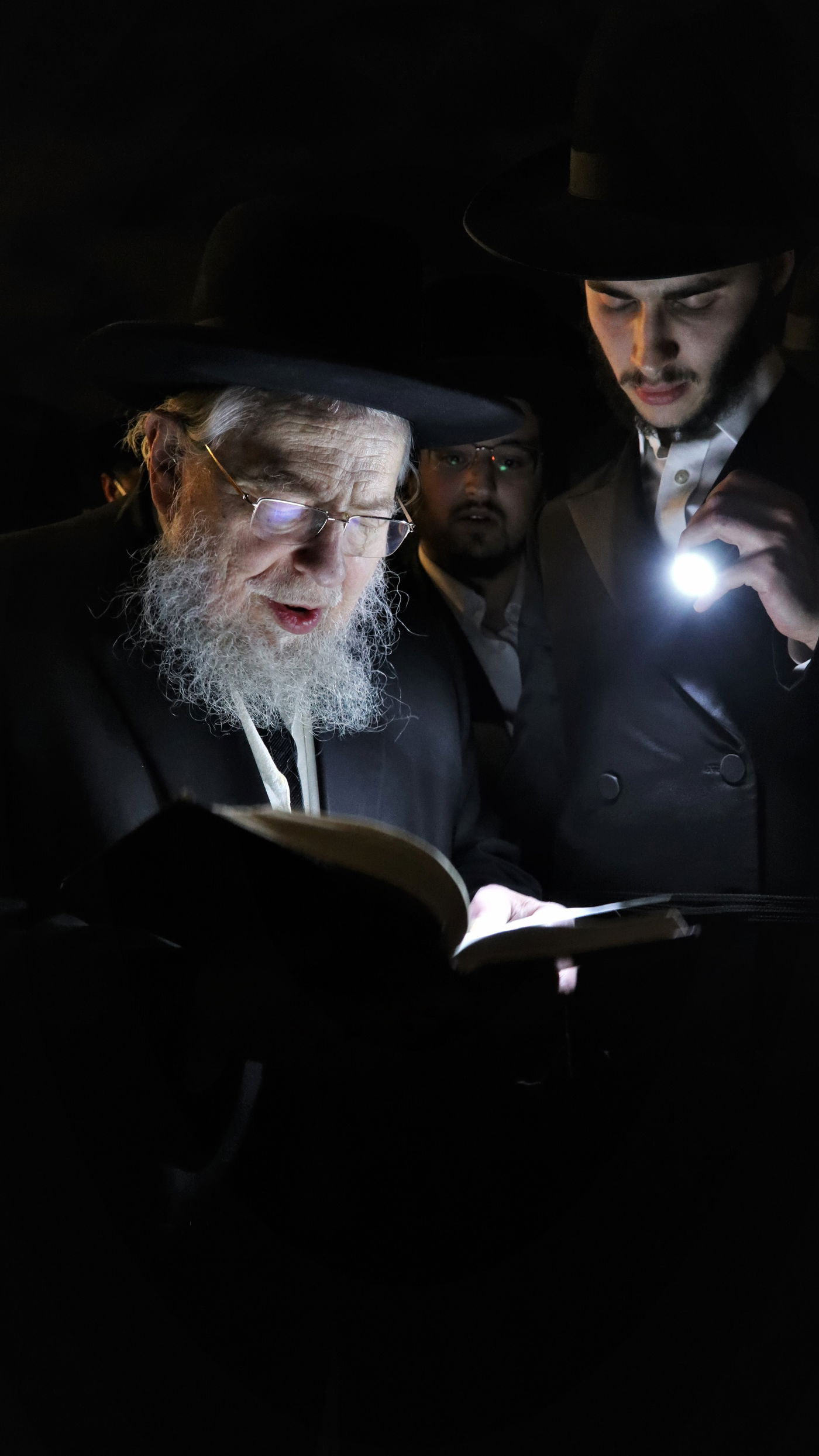 הגאון רבי אברהם גורביץ ב'קידוש לבנה' בגייטסהד • צפו