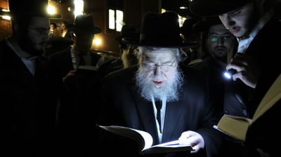 הגאון רבי אברהם גורביץ ב'קידוש לבנה' בגייטסהד • צפו