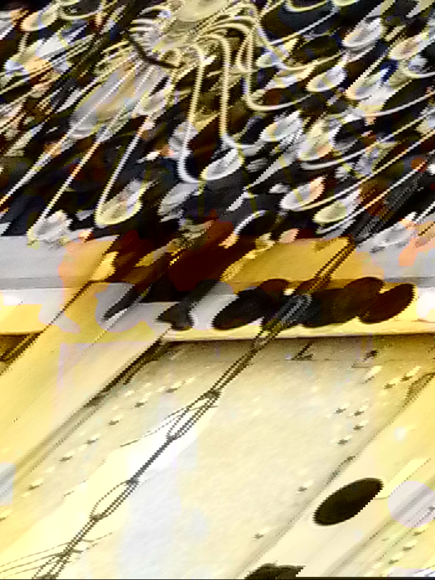 מיטת מרן רבי גרשון אדלשטיין זצ"ל בהיכל הישיבה