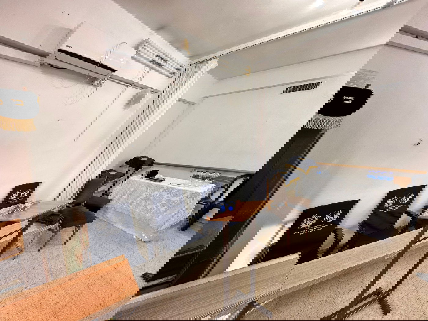 הצצה נדירה אל ביתו של מרן רבי גרשון אדלשטיין זצוק"ל • צפו