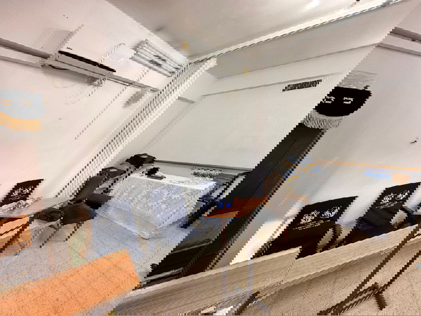 הצצה נדירה אל ביתו של מרן רבי גרשון אדלשטיין זצוק"ל • צפו