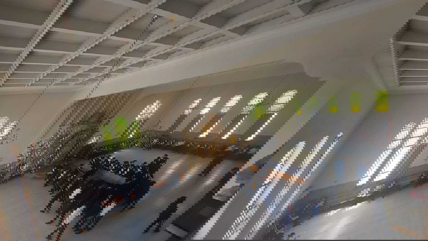 הבחורים המומים וכואבים: תיעוד משעה זו מישיבת פוניבז'