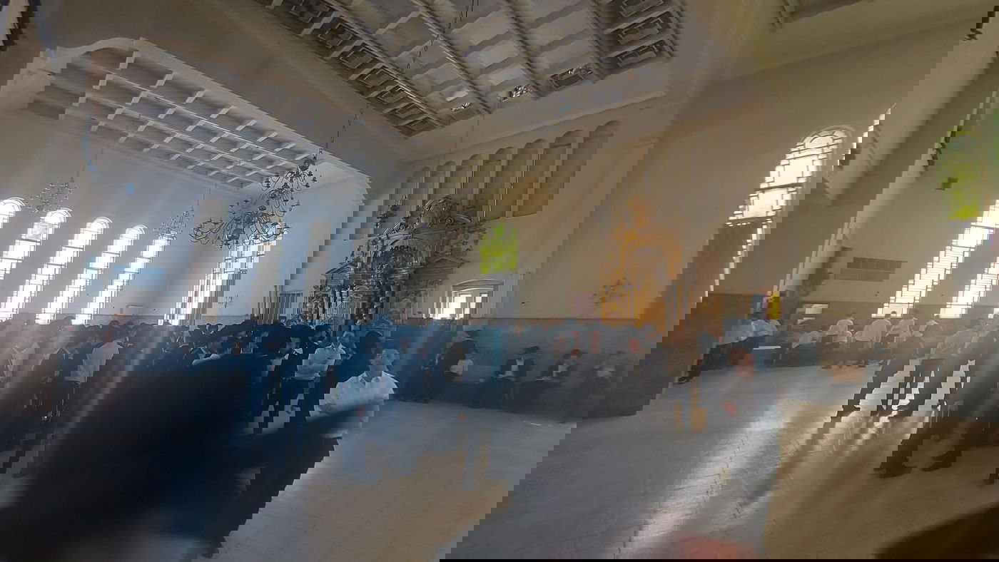 הבחורים המומים וכואבים: תיעוד משעה זו מישיבת פוניבז'