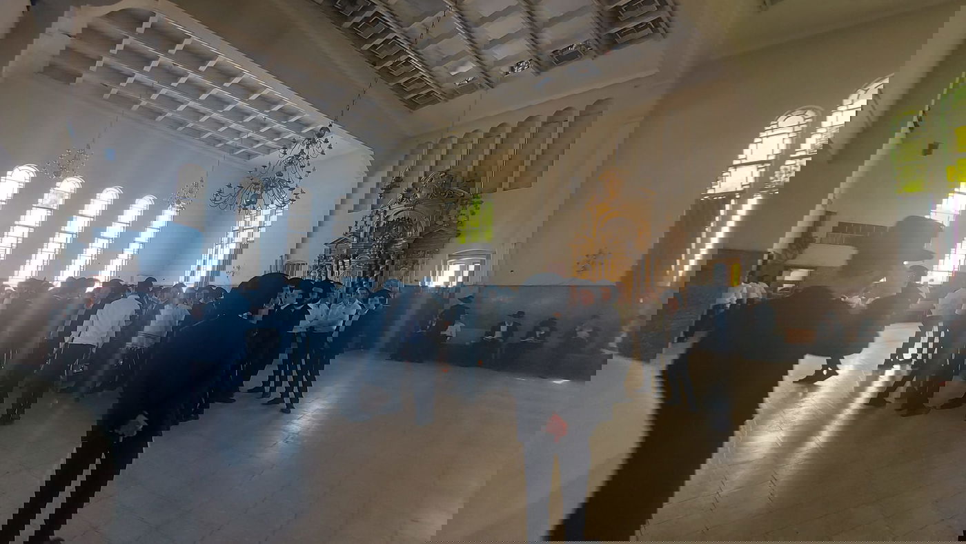 הבחורים המומים וכואבים: תיעוד משעה זו מישיבת פוניבז'