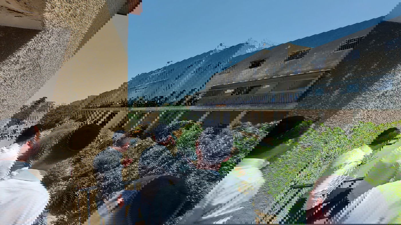 הבחורים המומים וכואבים: תיעוד משעה זו מישיבת פוניבז'