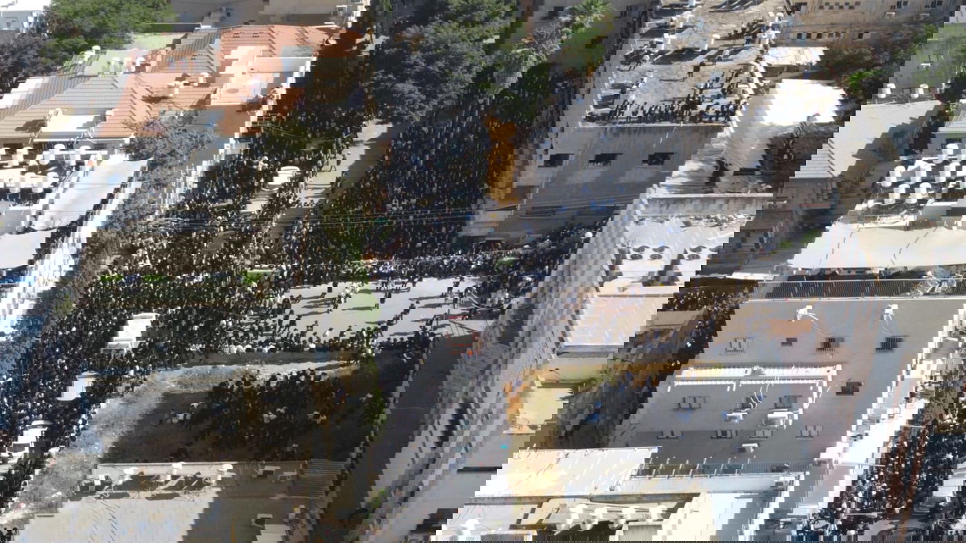 תיעוד מהרחפן: הרבבות בהלווית מרן הגר"ג אדלשטיין זצ"ל