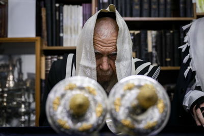 ראש הישיבה עולה לתורה