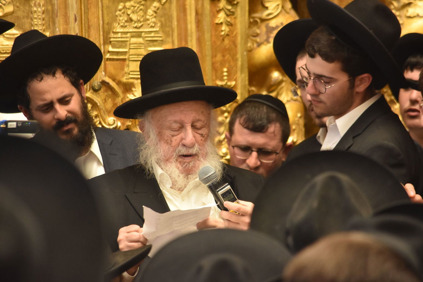 מראות ממסע הלוויה של מרן רבי גרשון אדלשטיין זצ"ל • צפו