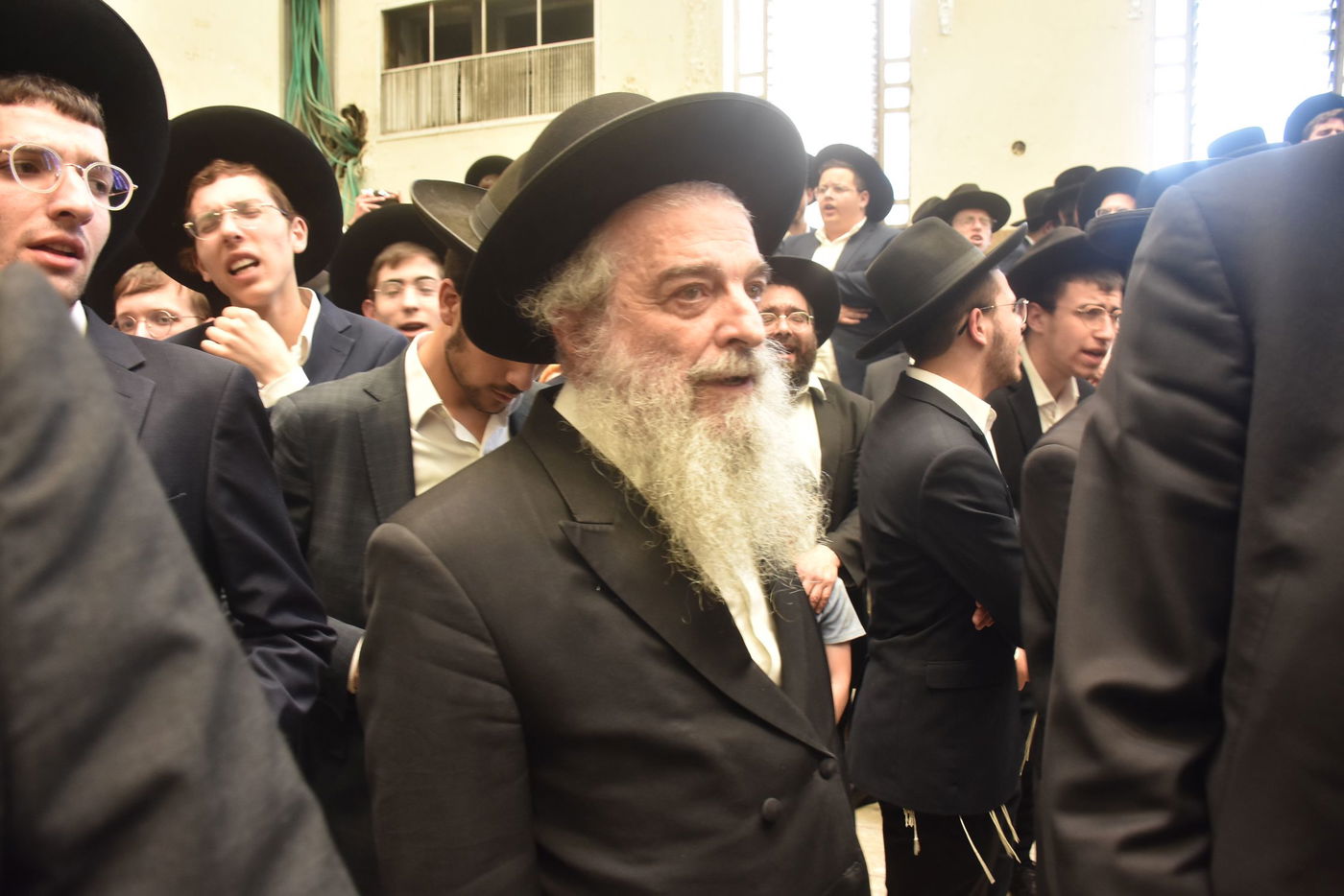 מראות ממסע הלוויה של מרן רבי גרשון אדלשטיין זצ"ל • צפו