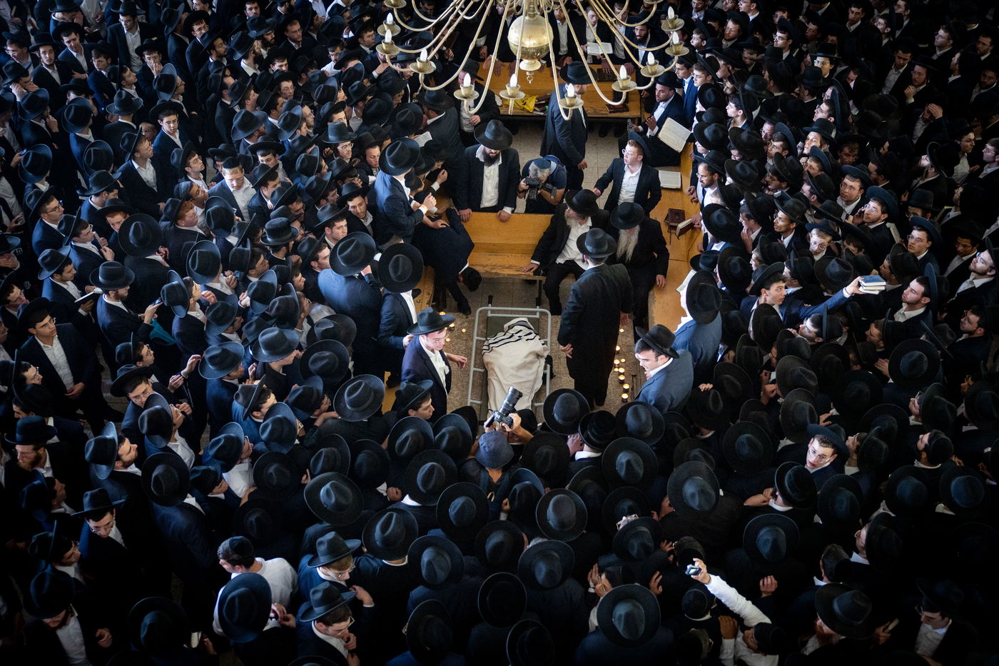 200 אלף מלווים ב-108 תמונות | אשכבתיה דרבי - התיעוד המסכם מכל מוקדי ההלוויה