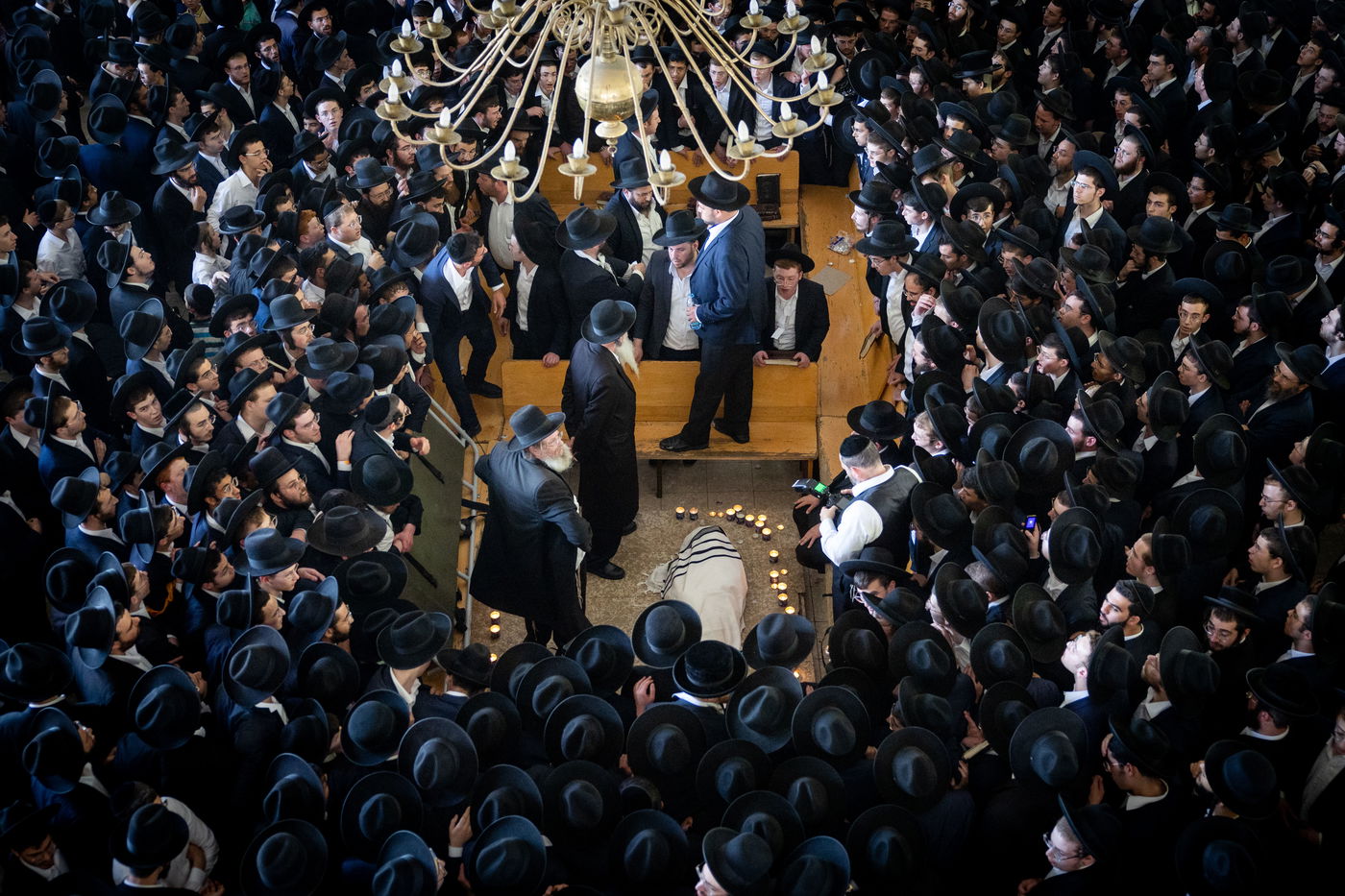 200 אלף מלווים ב-108 תמונות | אשכבתיה דרבי - התיעוד המסכם מכל מוקדי ההלוויה