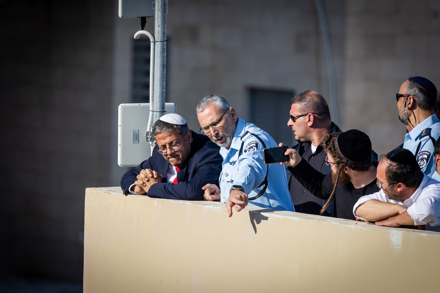 200 אלף מלווים ב-108 תמונות | אשכבתיה דרבי - התיעוד המסכם מכל מוקדי ההלוויה