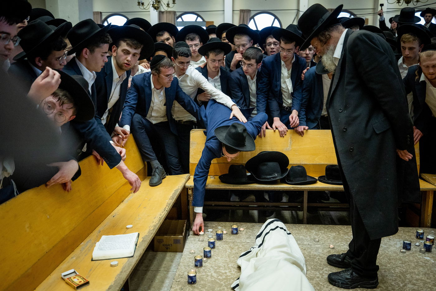 200 אלף מלווים ב-108 תמונות | אשכבתיה דרבי - התיעוד המסכם מכל מוקדי ההלוויה