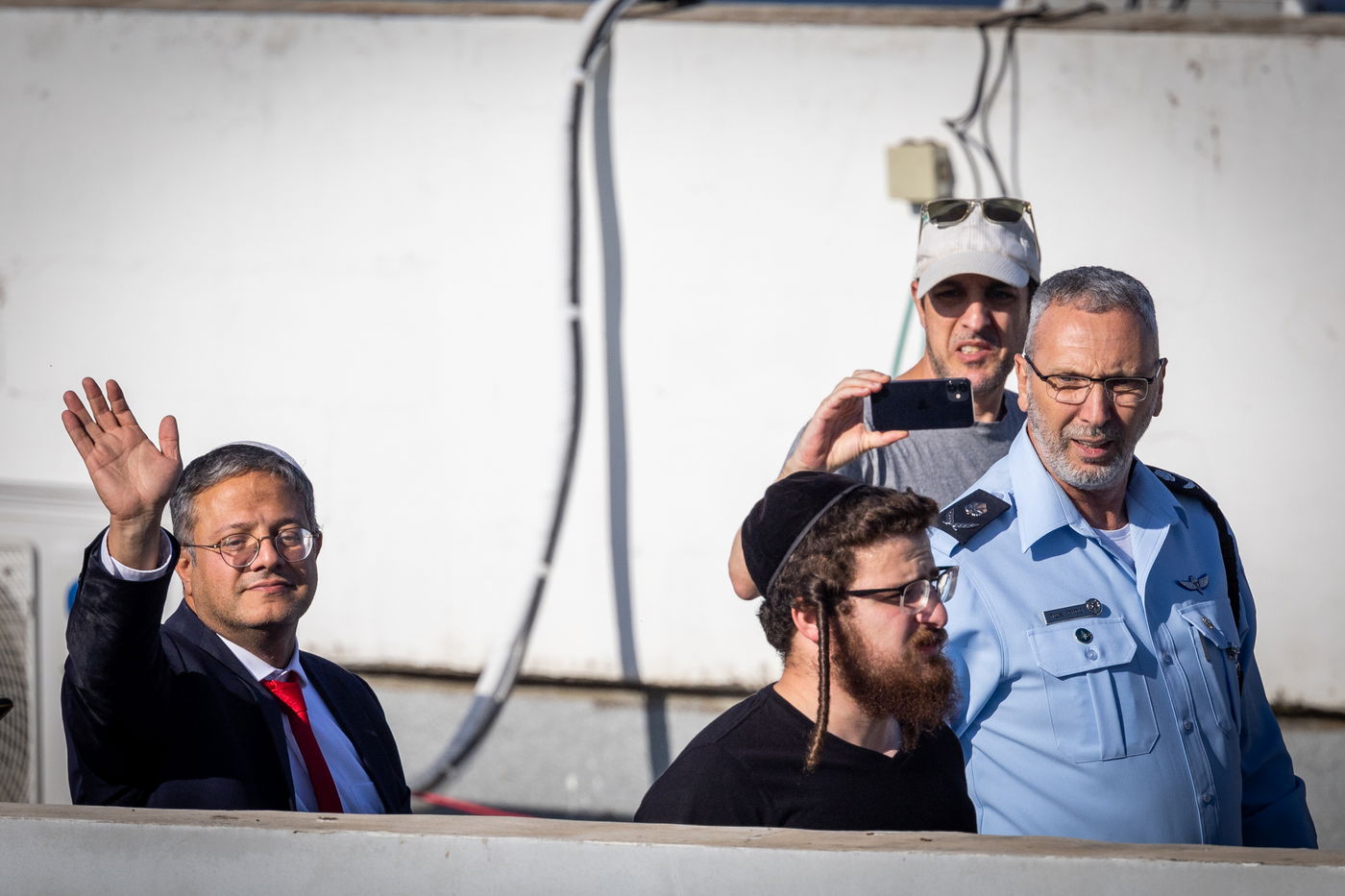 200 אלף מלווים ב-108 תמונות | אשכבתיה דרבי - התיעוד המסכם מכל מוקדי ההלוויה