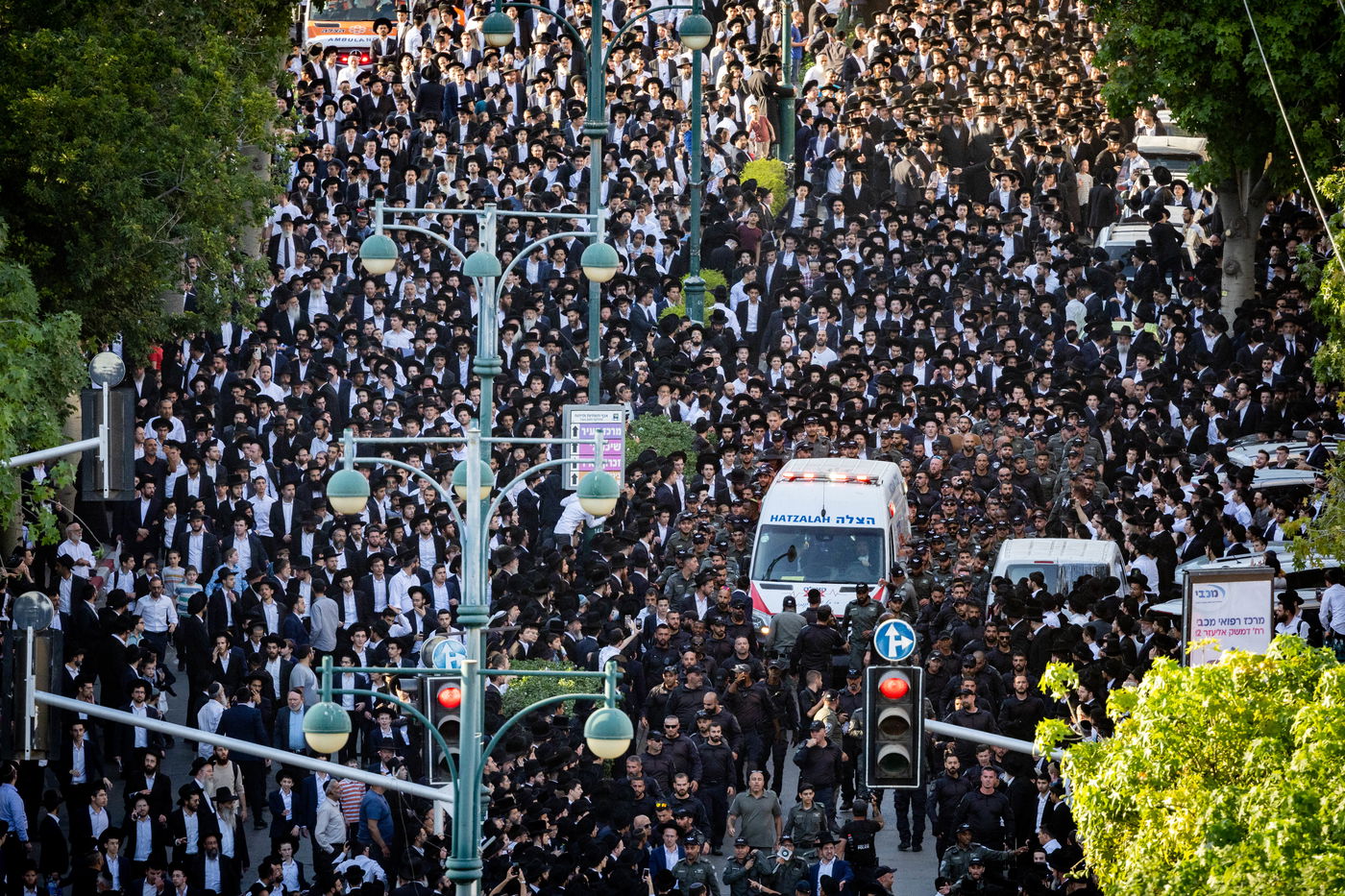 200 אלף מלווים ב-108 תמונות | אשכבתיה דרבי - התיעוד המסכם מכל מוקדי ההלוויה