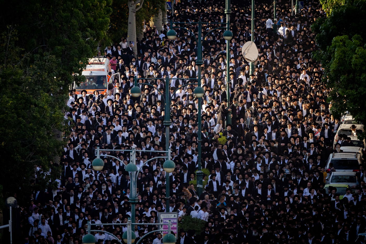 200 אלף מלווים ב-108 תמונות | אשכבתיה דרבי - התיעוד המסכם מכל מוקדי ההלוויה