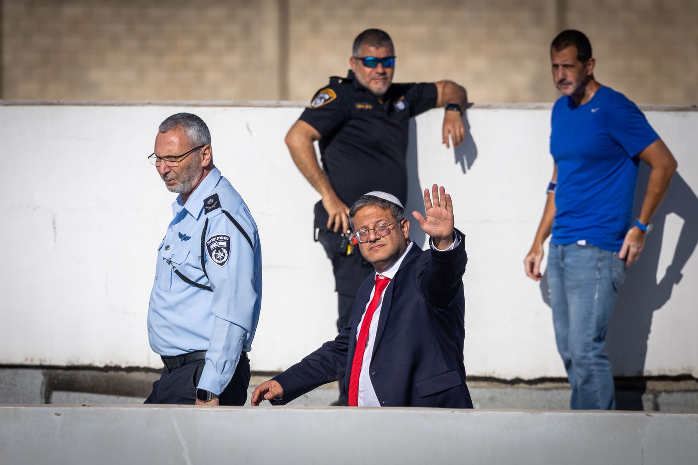 200 אלף מלווים ב-108 תמונות | אשכבתיה דרבי - התיעוד המסכם מכל מוקדי ההלוויה