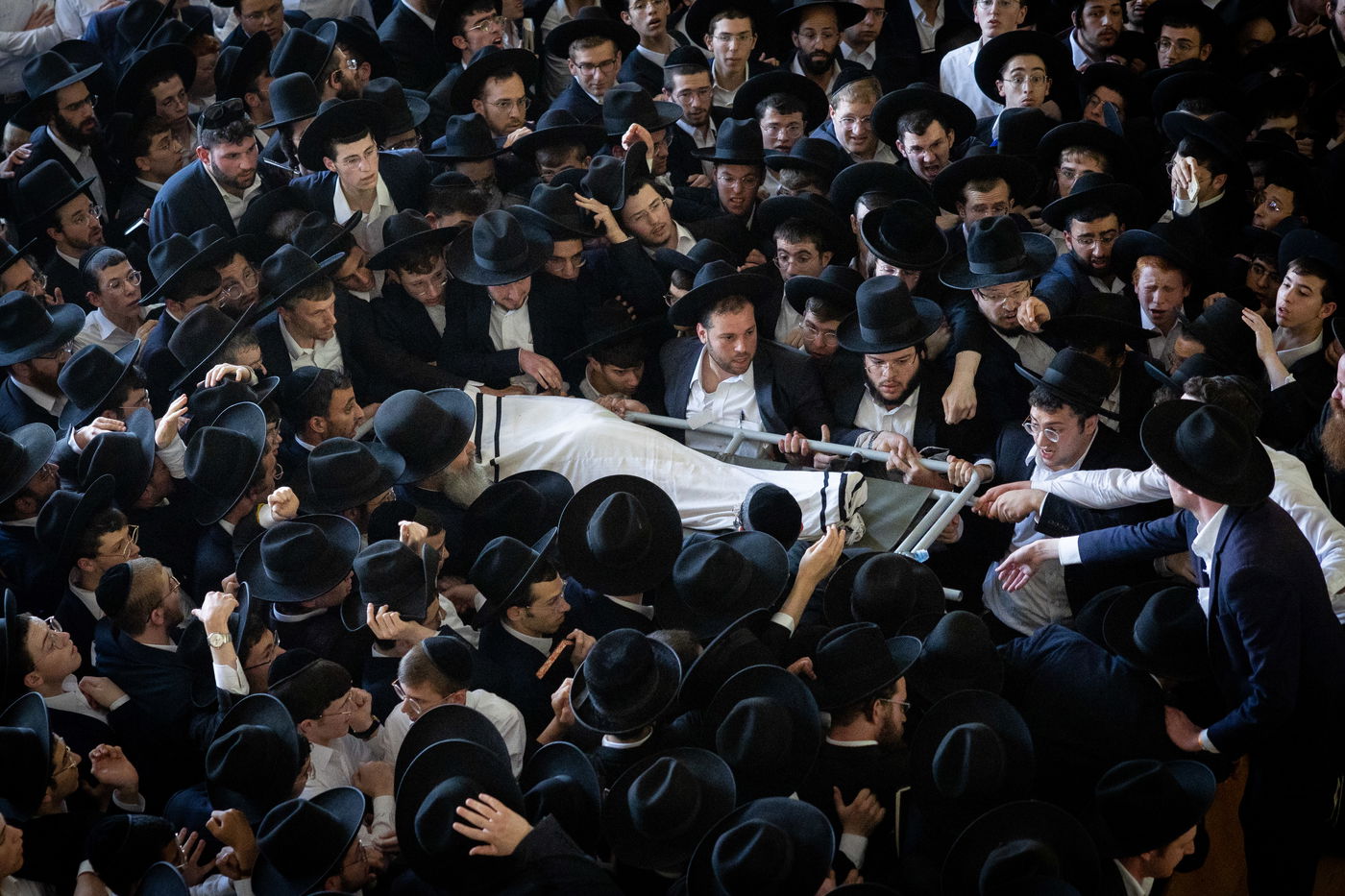 200 אלף מלווים ב-108 תמונות | אשכבתיה דרבי - התיעוד המסכם מכל מוקדי ההלוויה