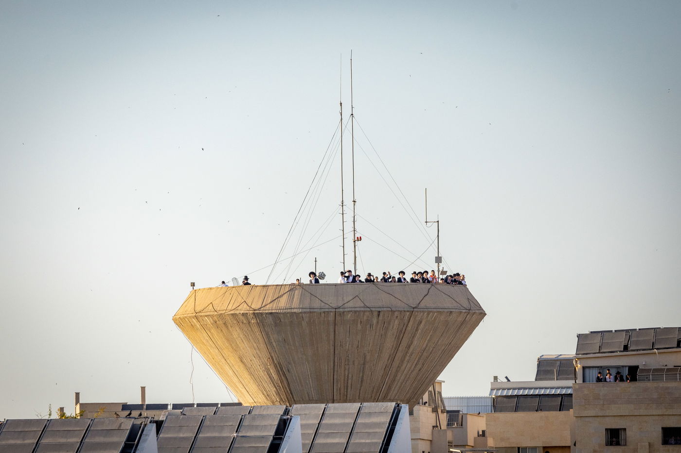 200 אלף מלווים ב-108 תמונות | אשכבתיה דרבי - התיעוד המסכם מכל מוקדי ההלוויה