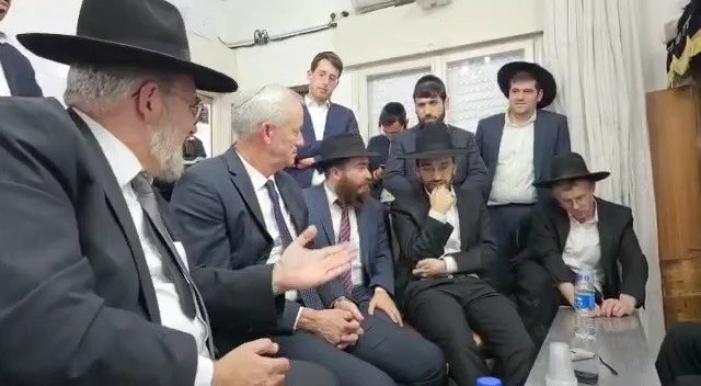 תיעוד בלעדי: הנכד מגולל את הרגעים האחרונים בחיי ראש הישיבה
