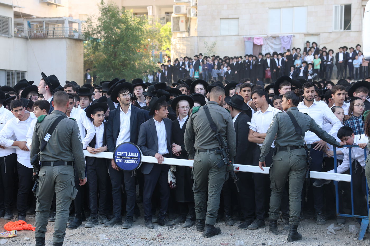 200 אלף מלווים ב-108 תמונות | אשכבתיה דרבי - התיעוד המסכם מכל מוקדי ההלוויה