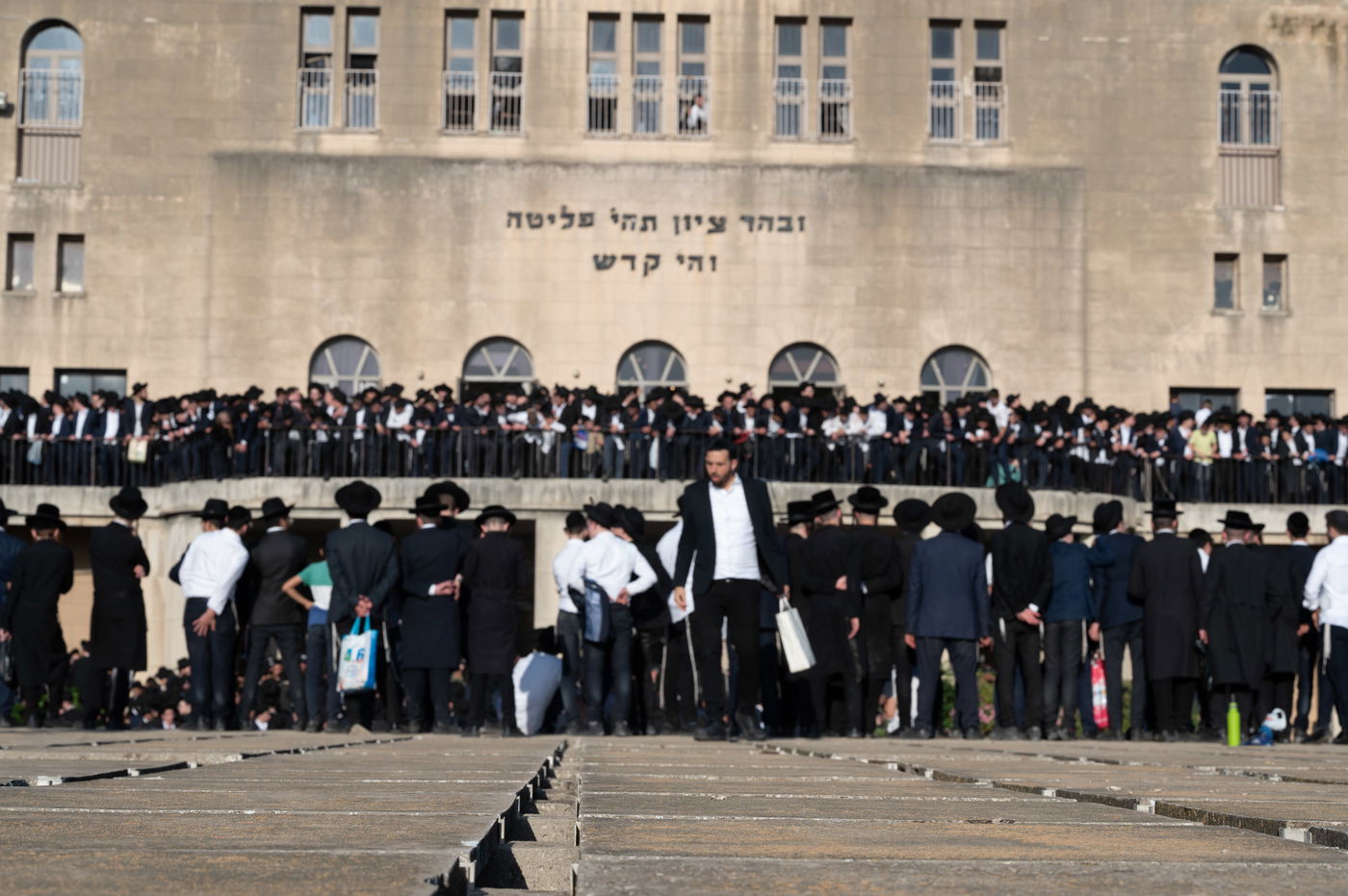 200 אלף מלווים ב-108 תמונות | אשכבתיה דרבי - התיעוד המסכם מכל מוקדי ההלוויה