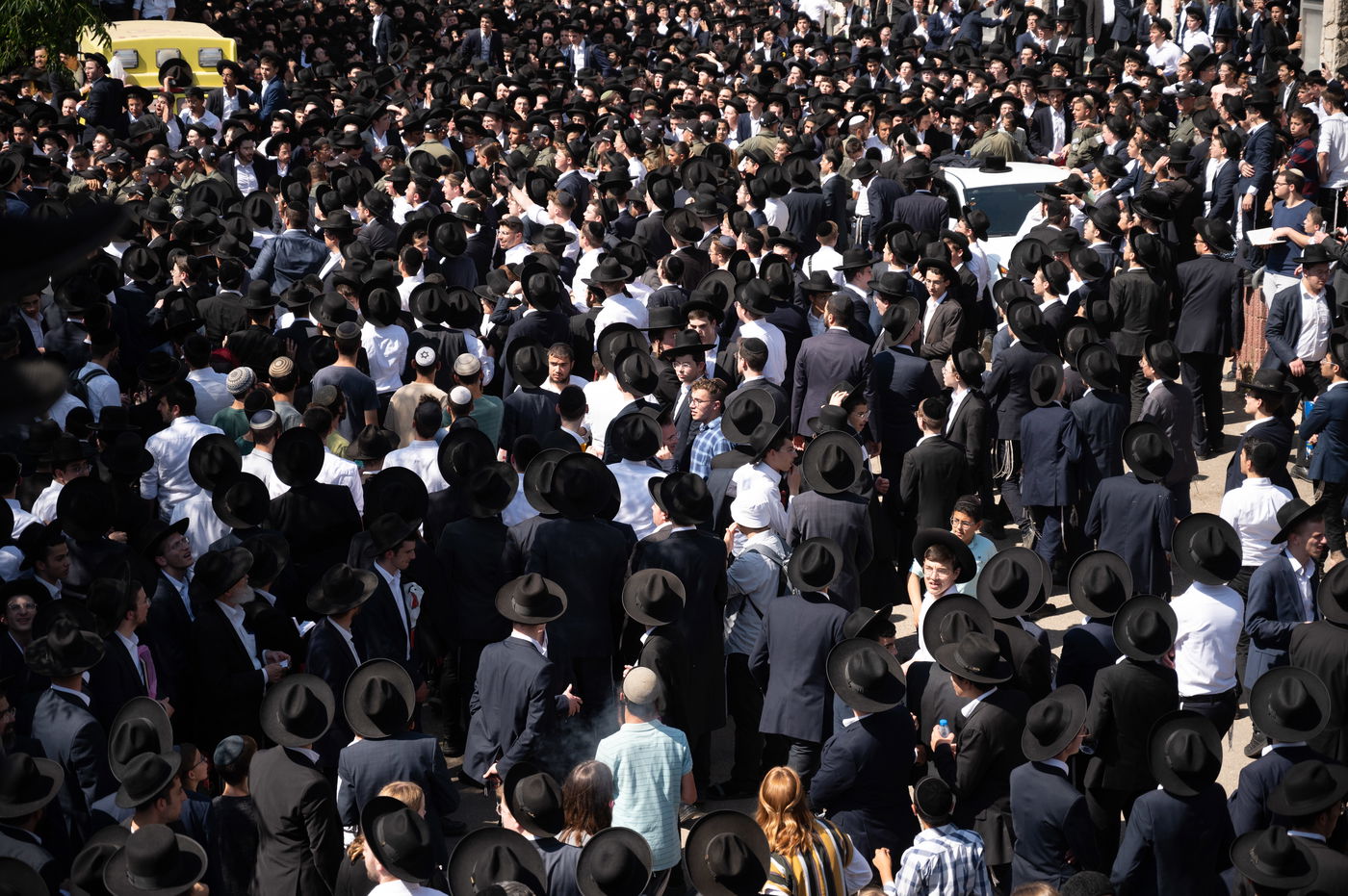 200 אלף מלווים ב-108 תמונות | אשכבתיה דרבי - התיעוד המסכם מכל מוקדי ההלוויה