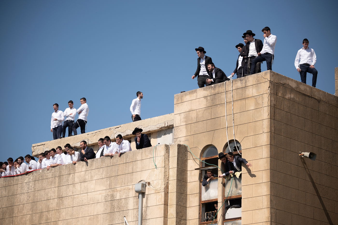 200 אלף מלווים ב-108 תמונות | אשכבתיה דרבי - התיעוד המסכם מכל מוקדי ההלוויה