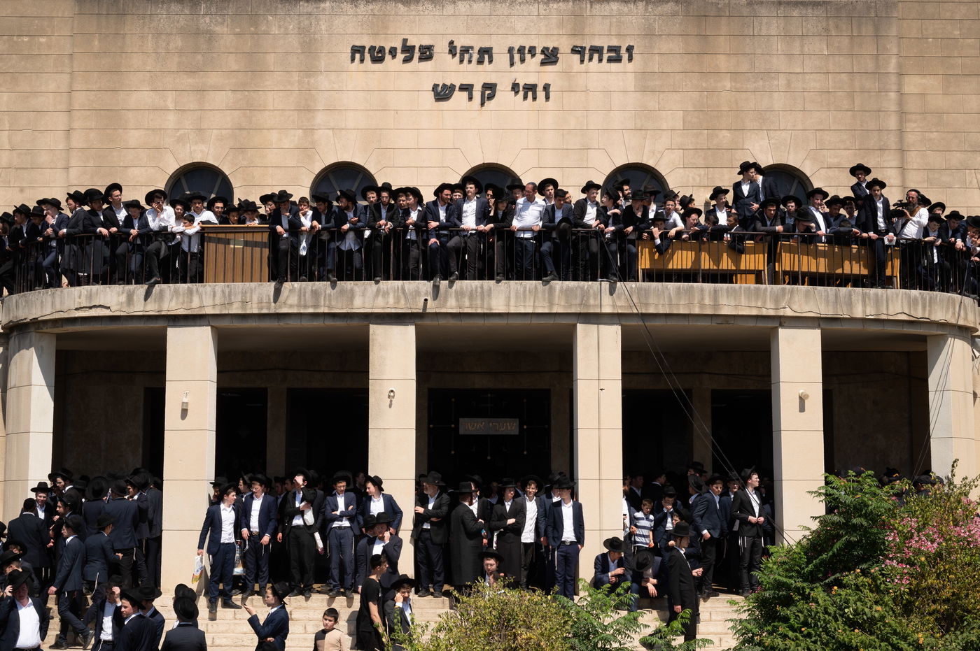 200 אלף מלווים ב-108 תמונות | אשכבתיה דרבי - התיעוד המסכם מכל מוקדי ההלוויה