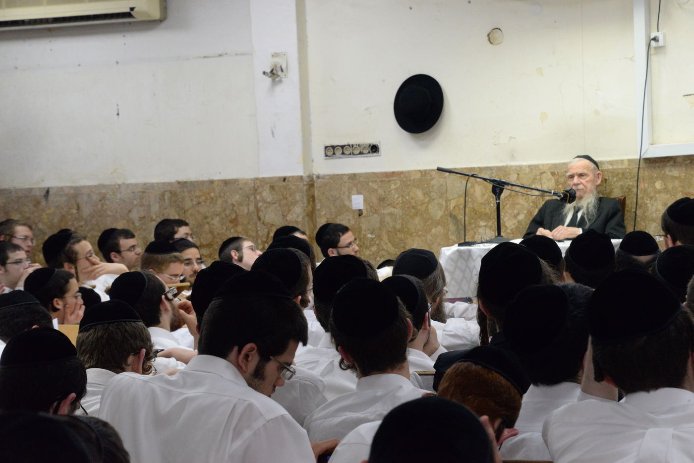 השיעורים, השמחות והארת הפנים | מראות חייו של ראש הישיבה רבי גרשון אדלשטיין זצ"ל