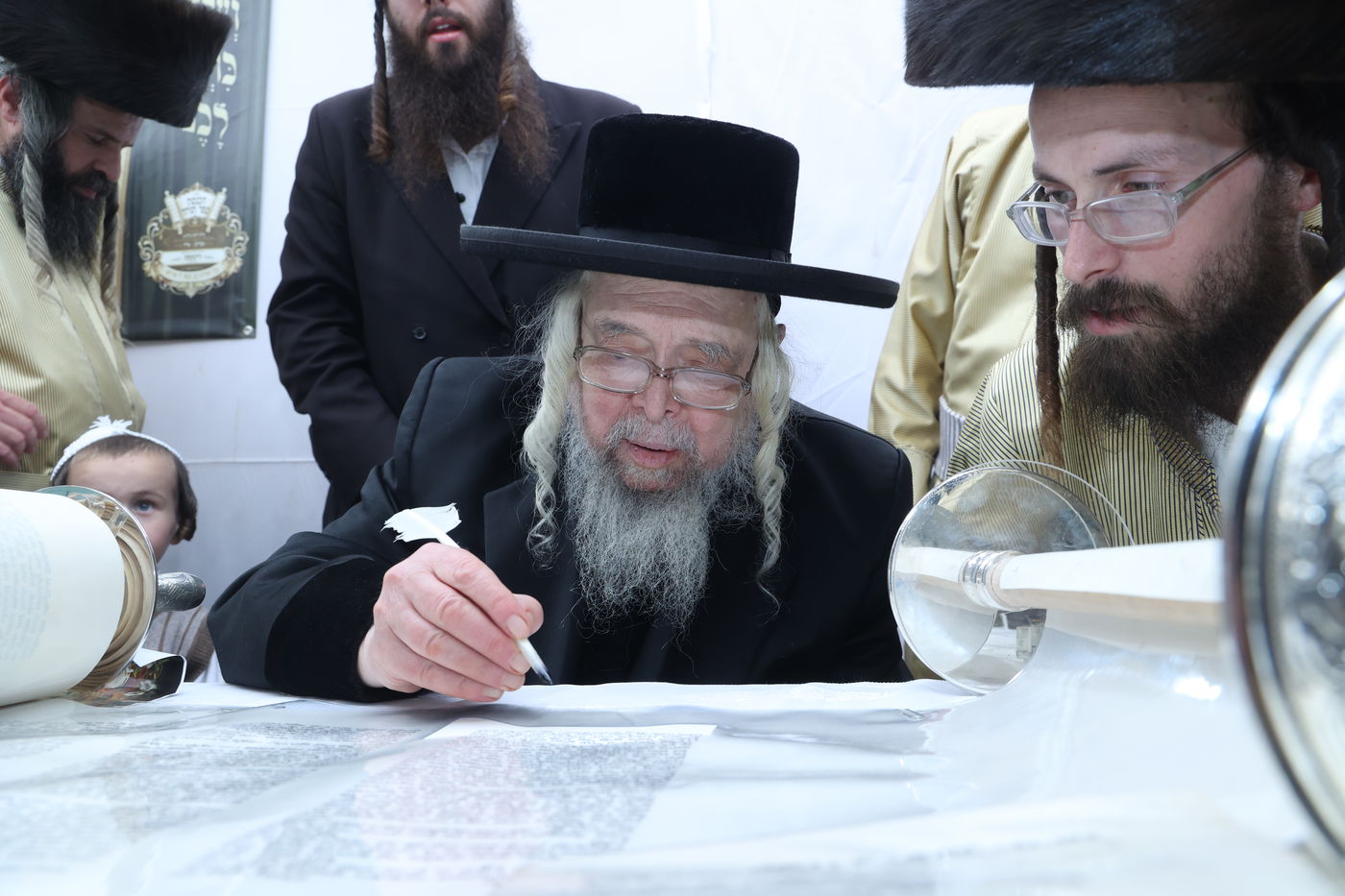 ה'וויטעפסק'ערס' חסמו את כיכר השבת | תיעוד 