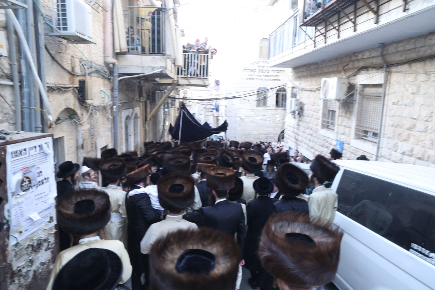 ה'וויטעפסק'ערס' חסמו את כיכר השבת | תיעוד 