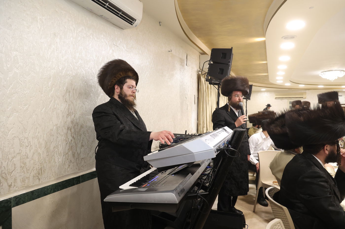 ה'וויטעפסק'ערס' חסמו את כיכר השבת | תיעוד 