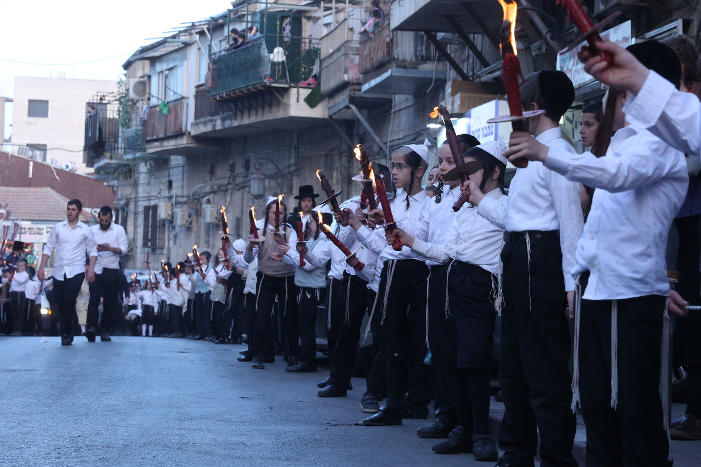 ה'וויטעפסק'ערס' חסמו את כיכר השבת | תיעוד 