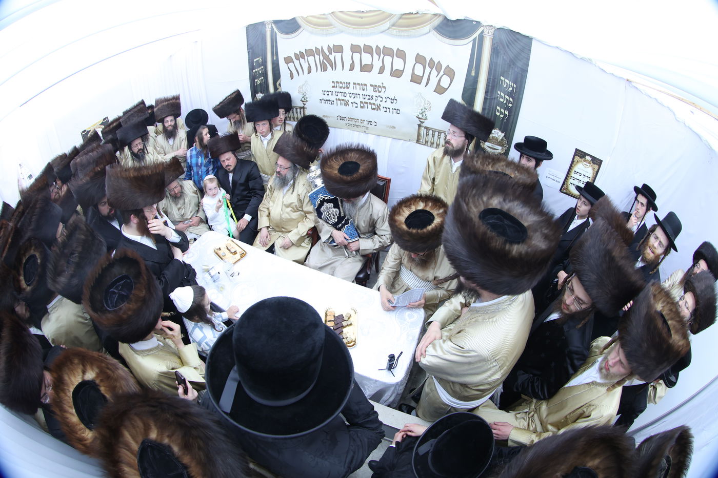 ה'וויטעפסק'ערס' חסמו את כיכר השבת | תיעוד 