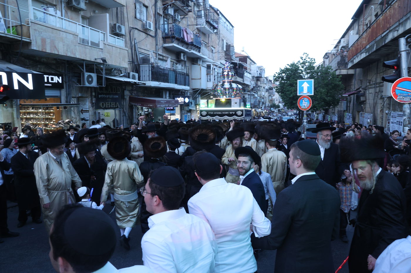 ה'וויטעפסק'ערס' חסמו את כיכר השבת | תיעוד 