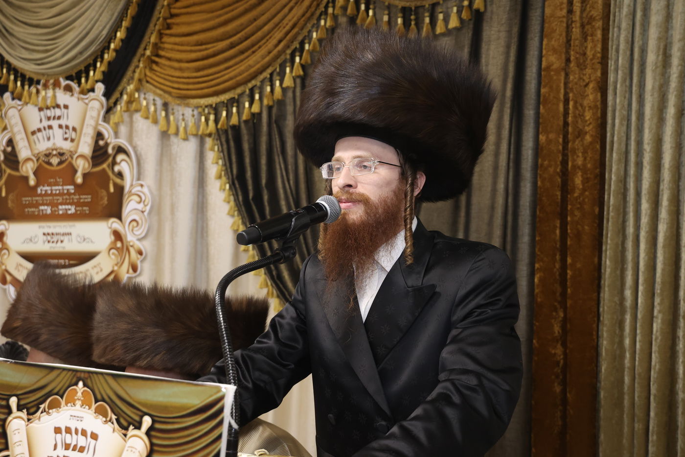 ה'וויטעפסק'ערס' חסמו את כיכר השבת | תיעוד 