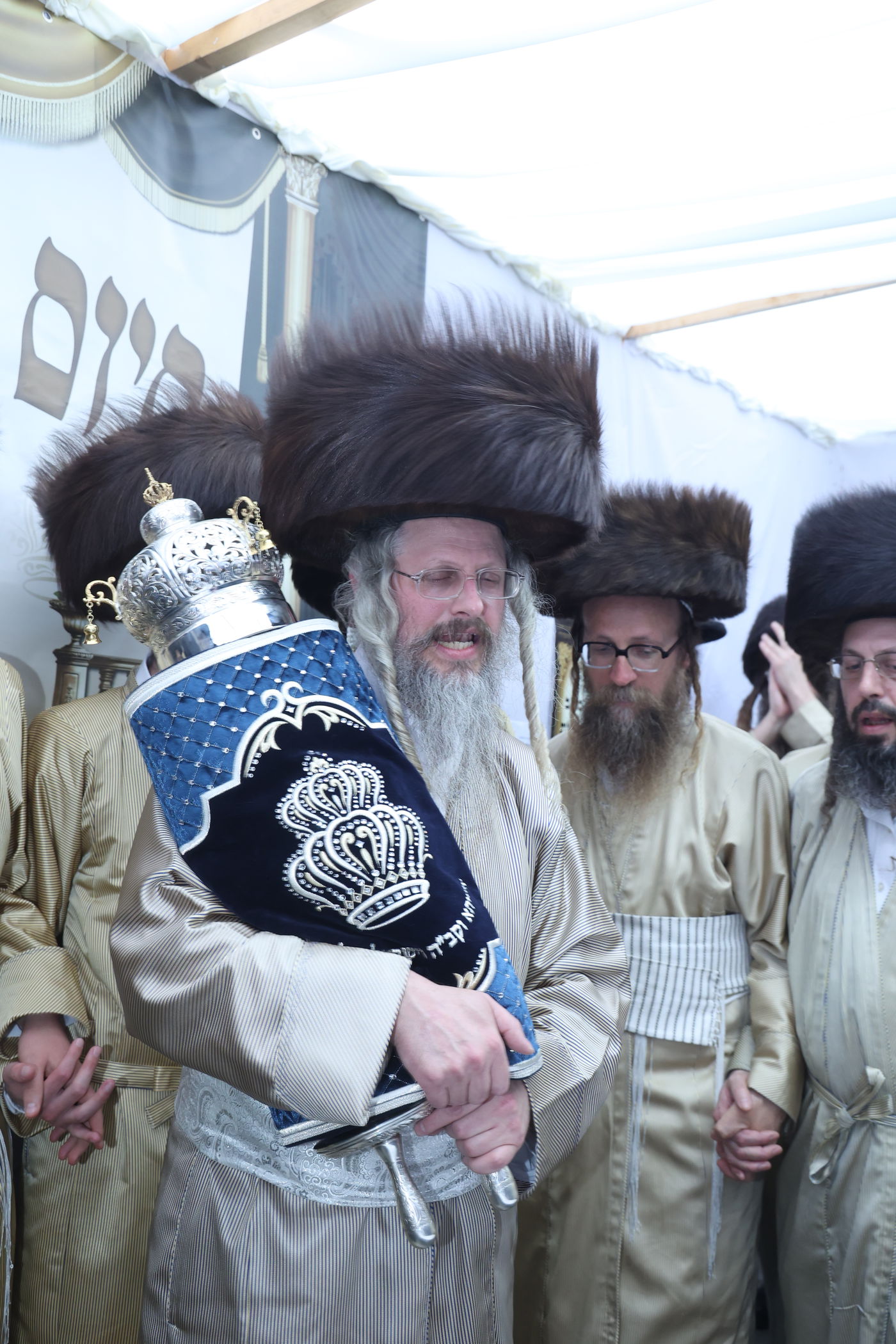 ה'וויטעפסק'ערס' חסמו את כיכר השבת | תיעוד 