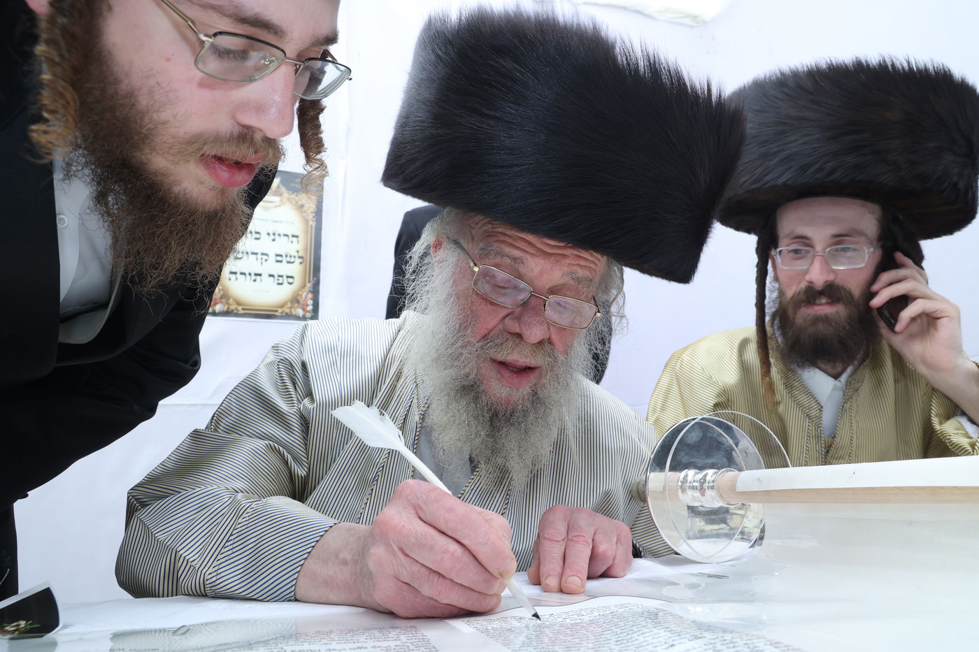 ה'וויטעפסק'ערס' חסמו את כיכר השבת | תיעוד 